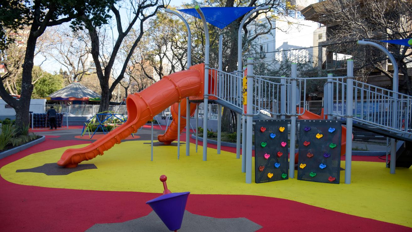 Patio de juegos de Plaza Martín Fierro