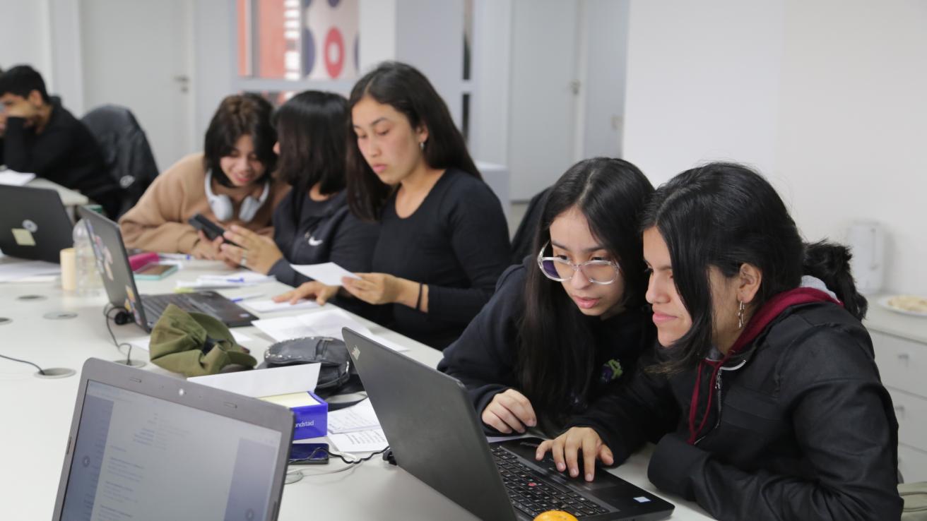 Estudiantes comenzaron sus prácticas educativas en la Ciudad