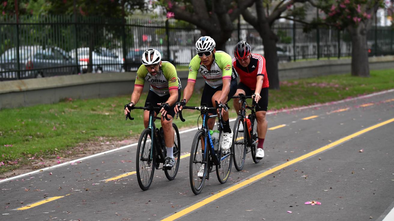 Ya funciona la nueva pista de ciclismo del Parque Sarmiento 