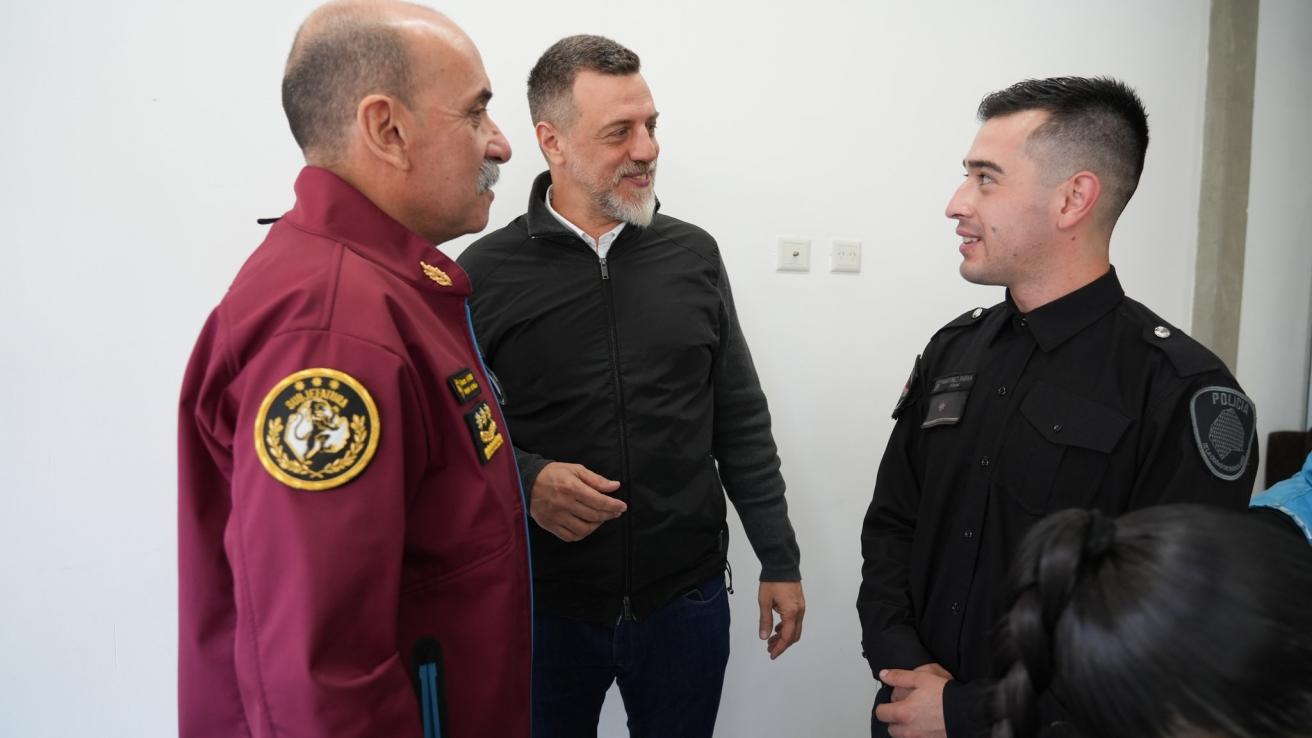 El Jefe de la Policía de la Ciudad, Diego Kravetz, durante el reconocimiento. 