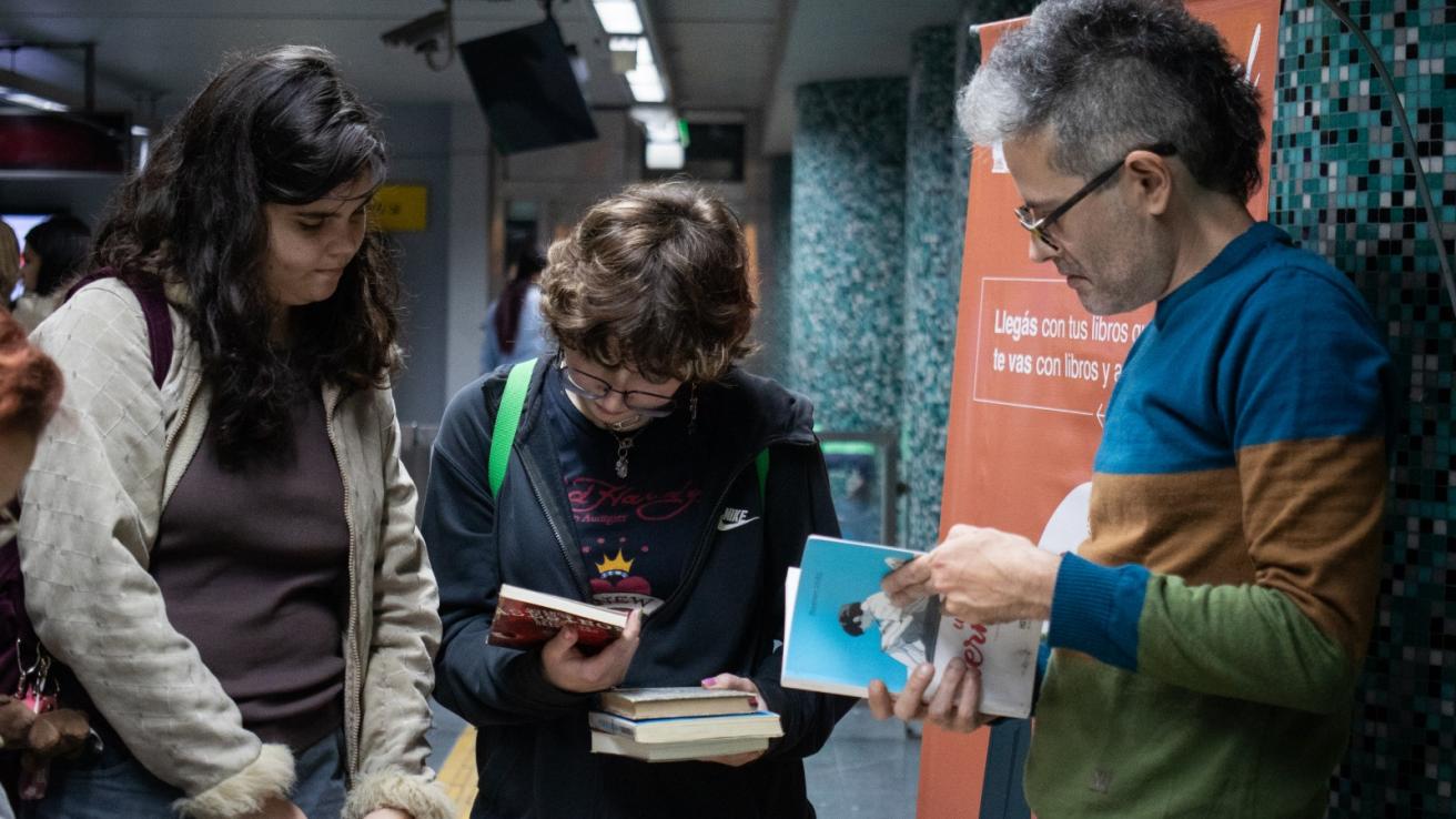 Libros en el Subte