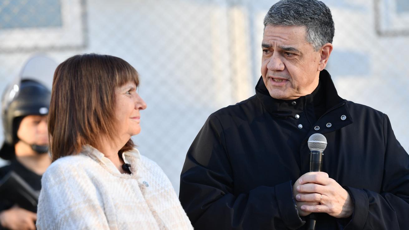 El Jefe de Gobierno porteño, Jorge Macri, junto a la ministra de Seguridad de la Nación, Patricia Bullrich