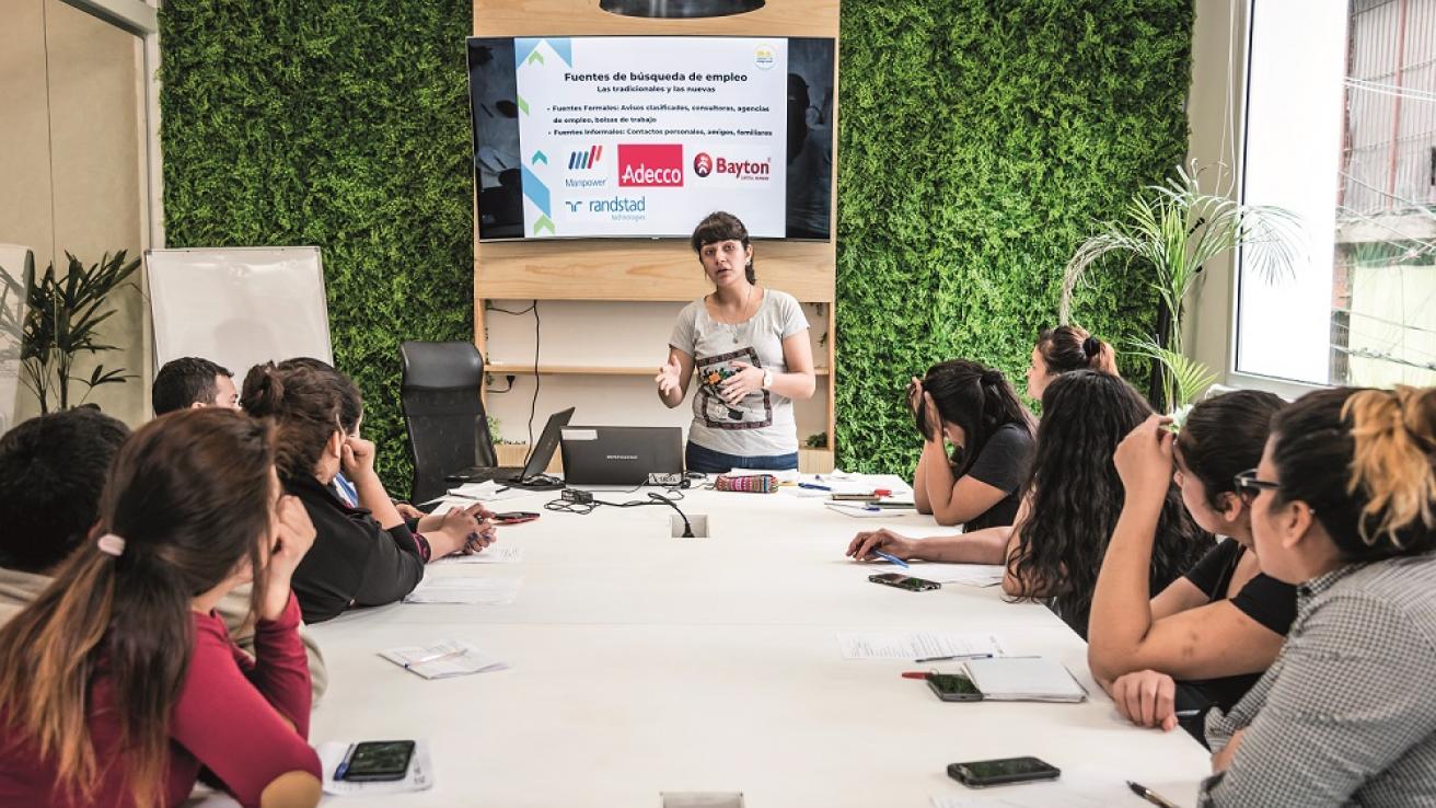 Centro de Desarrollo Emprendedor y Laboral