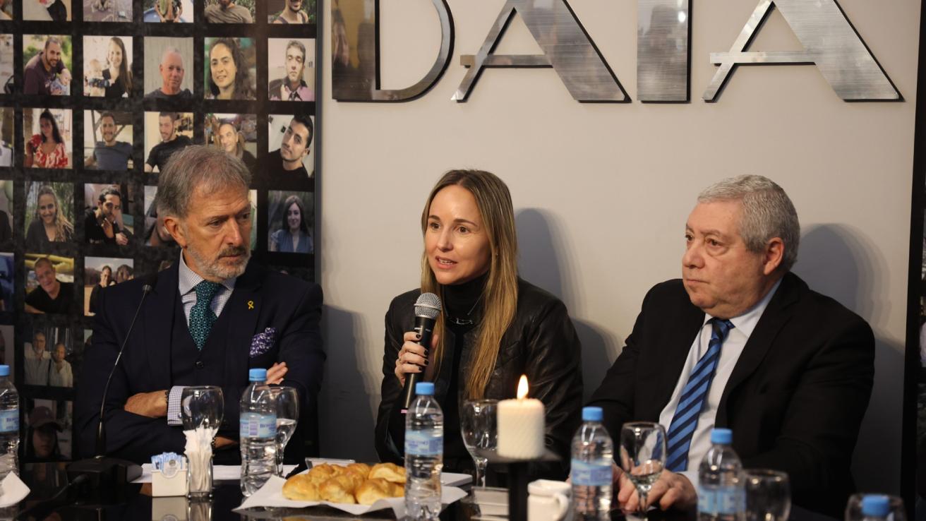 Clara Muzzio en la AMIA a 30 años del atentado