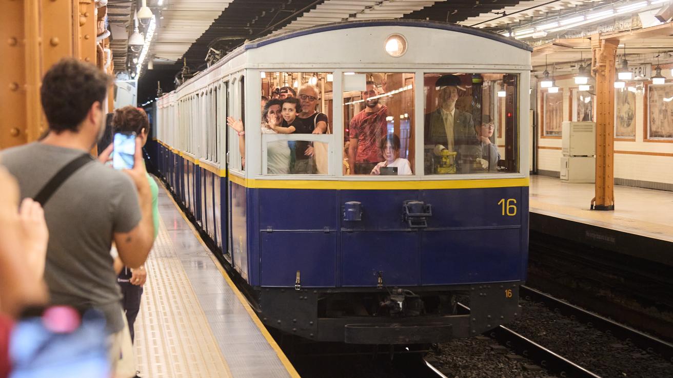 En el 111° aniversario del Subte, vuelven los paseos históricos en los coches La Brugeoise por la Línea A..jpg