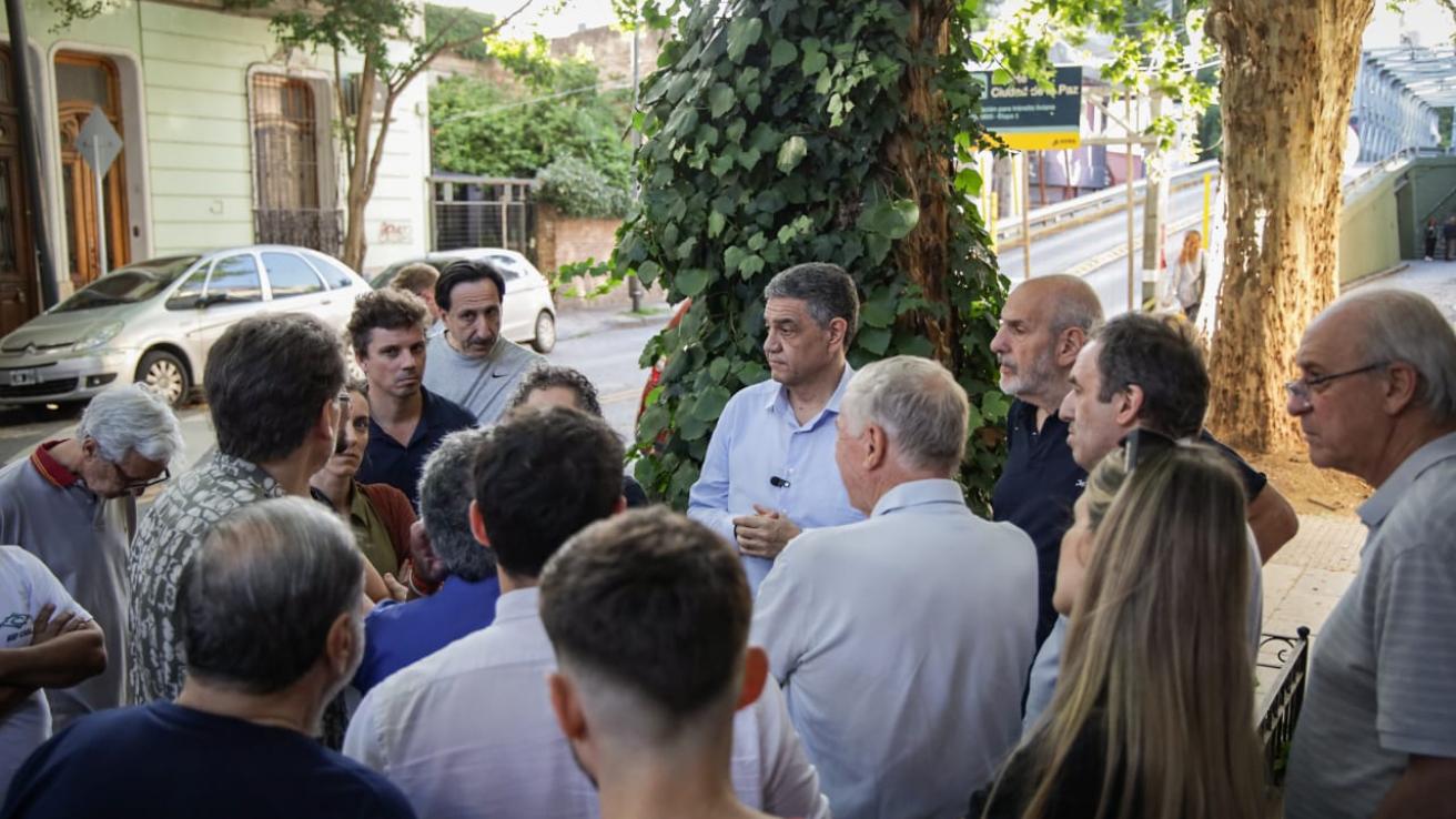 Junto a vecinos, Jorge Macri confirmó la reapertura del puente de Ciudad de la Paz, en Palermo