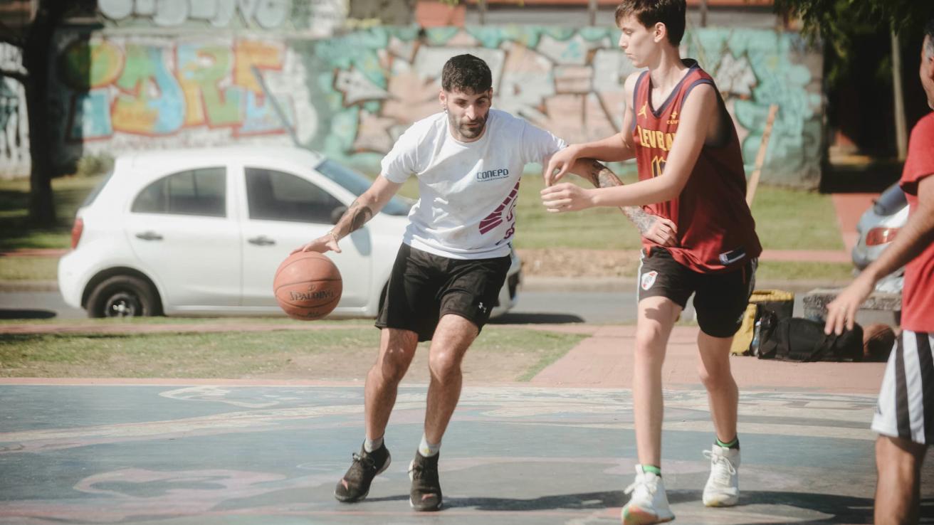 Básquet en las plazas