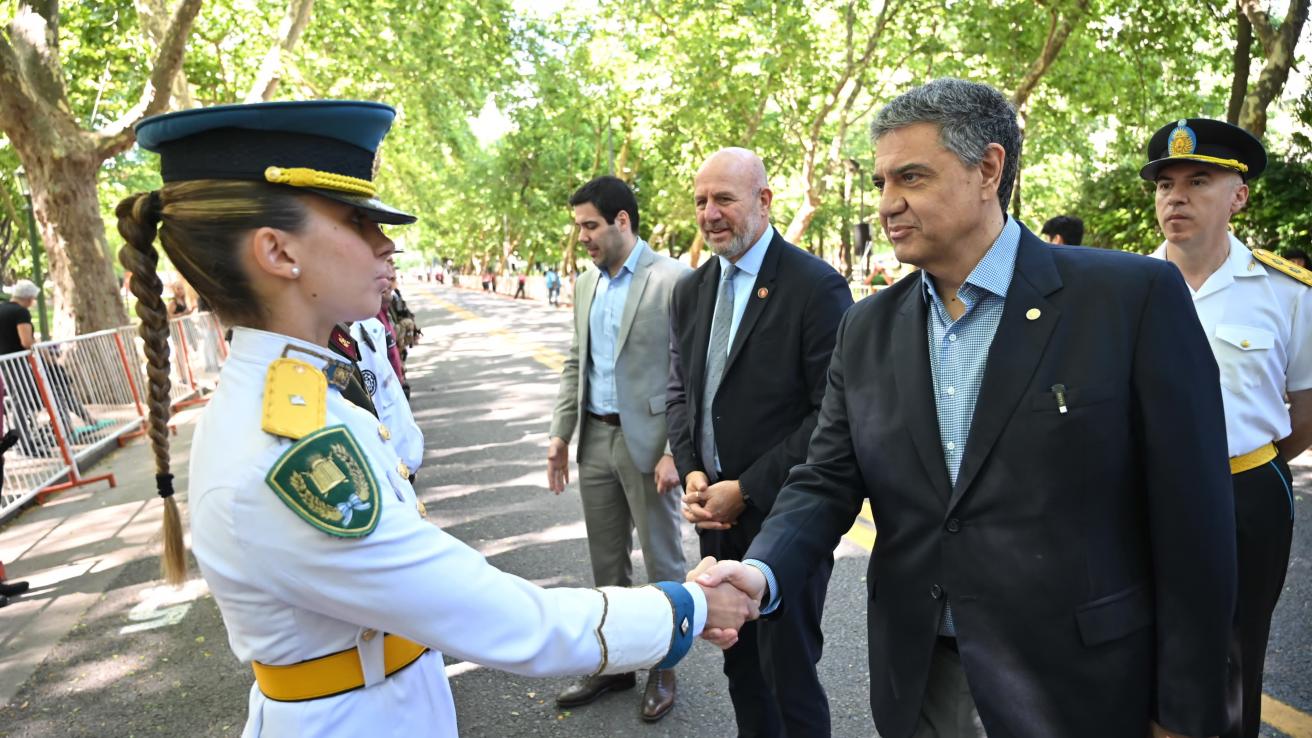 Jorge Macri, en el desfile por el Día de la Policía de la Ciudad en Costanera Sur.