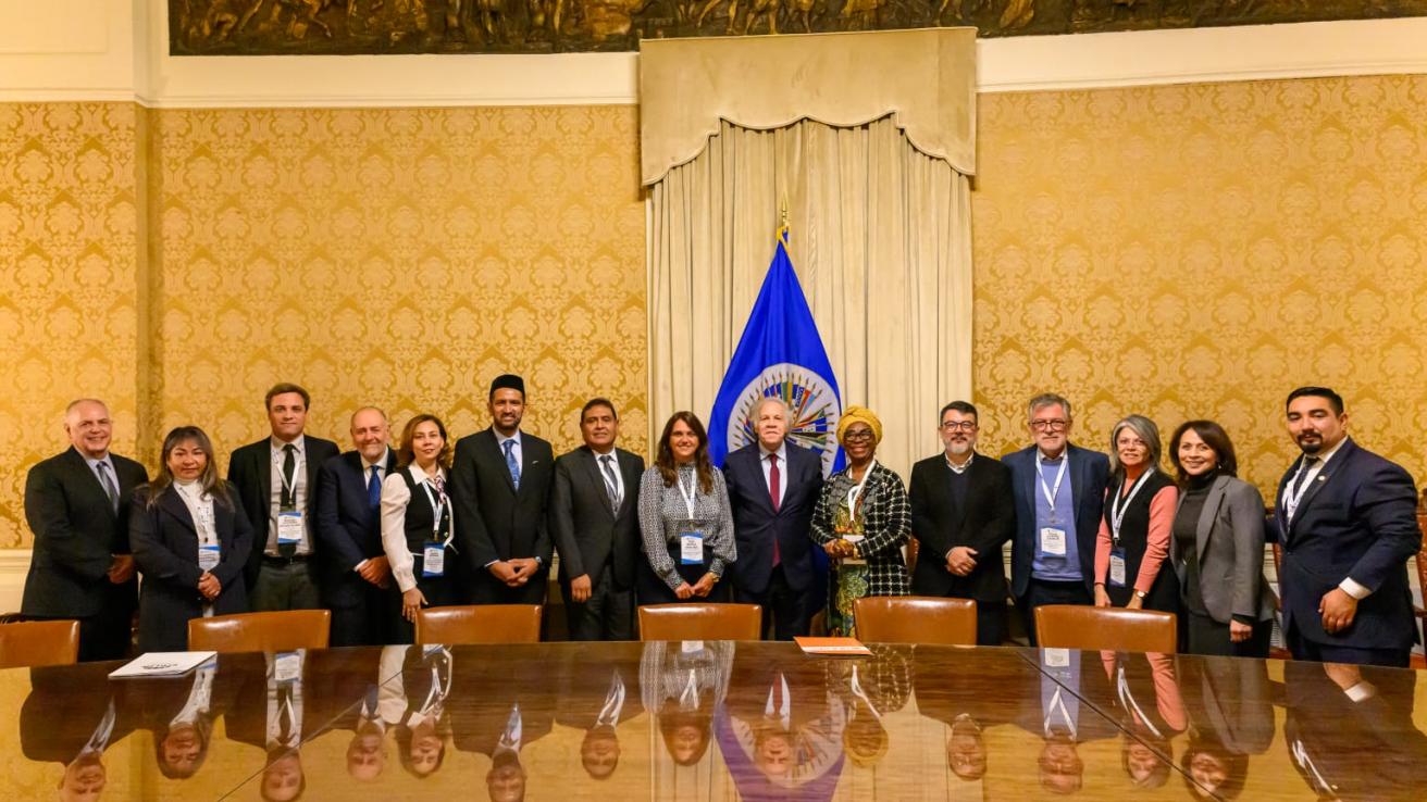 Cumbre Internacional del IRF