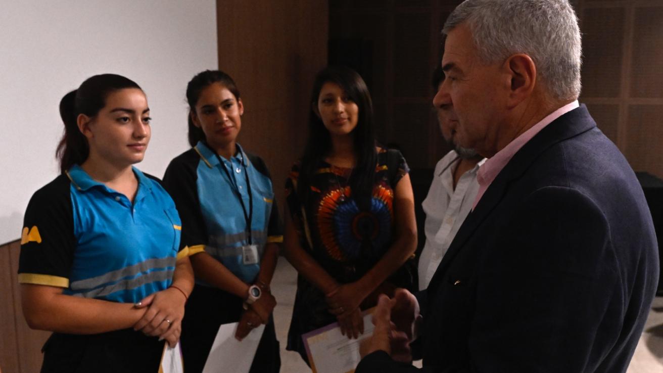 Gímenez Mujeres SISP