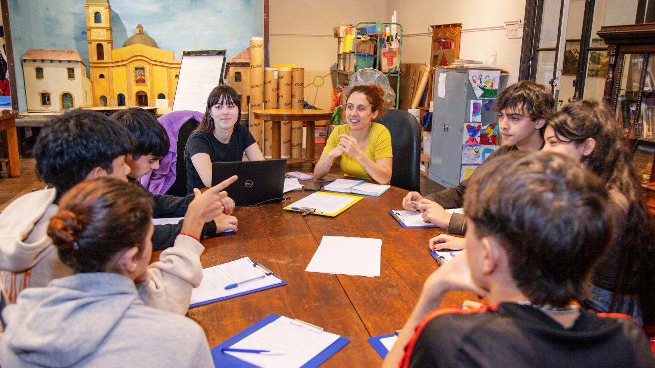 vinculación bernasconi