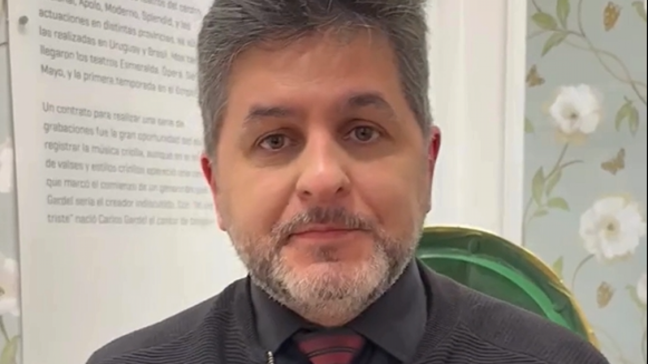 Un minuto con Hugo Rivas