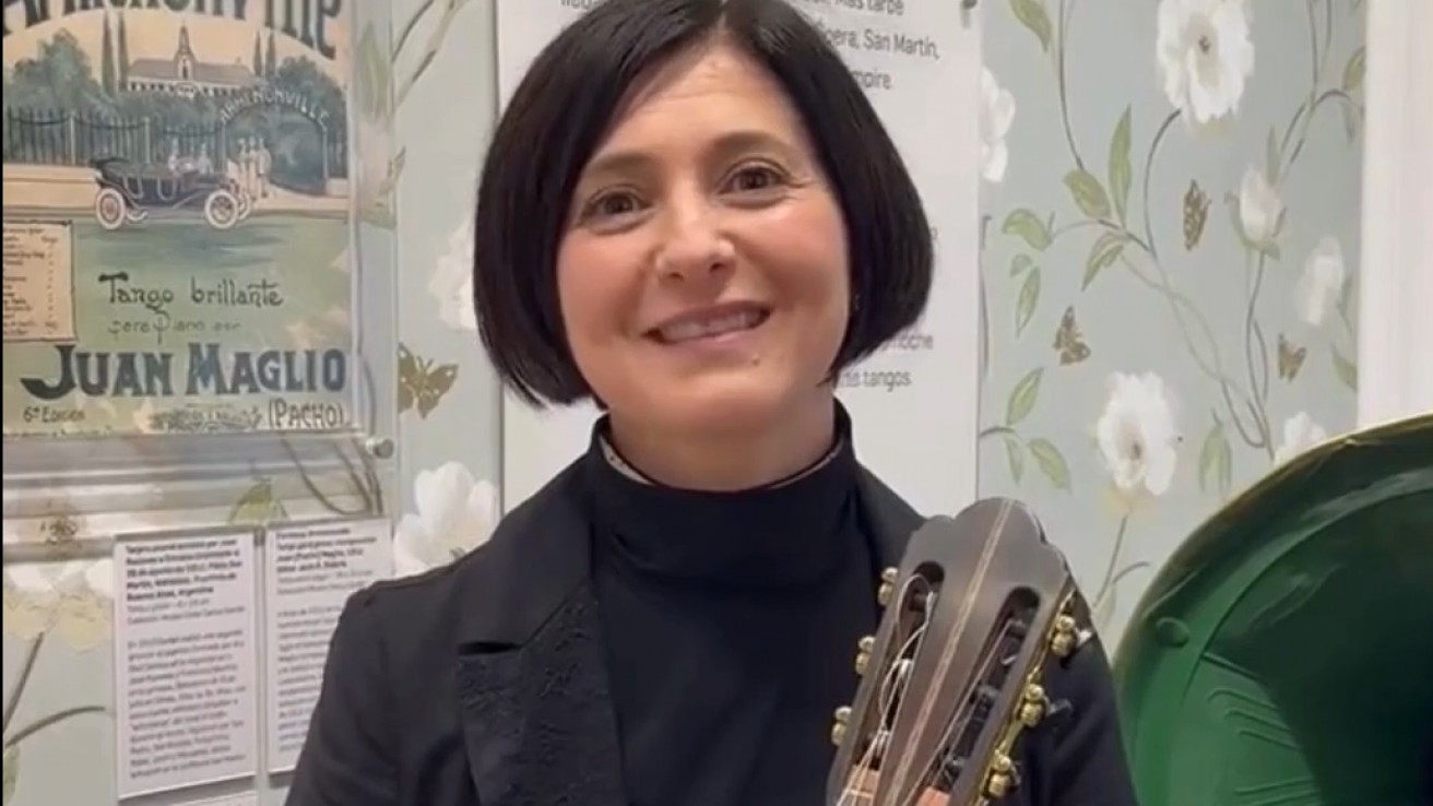 Mirta Álvarez en el Museo Casa Carlos Gardel