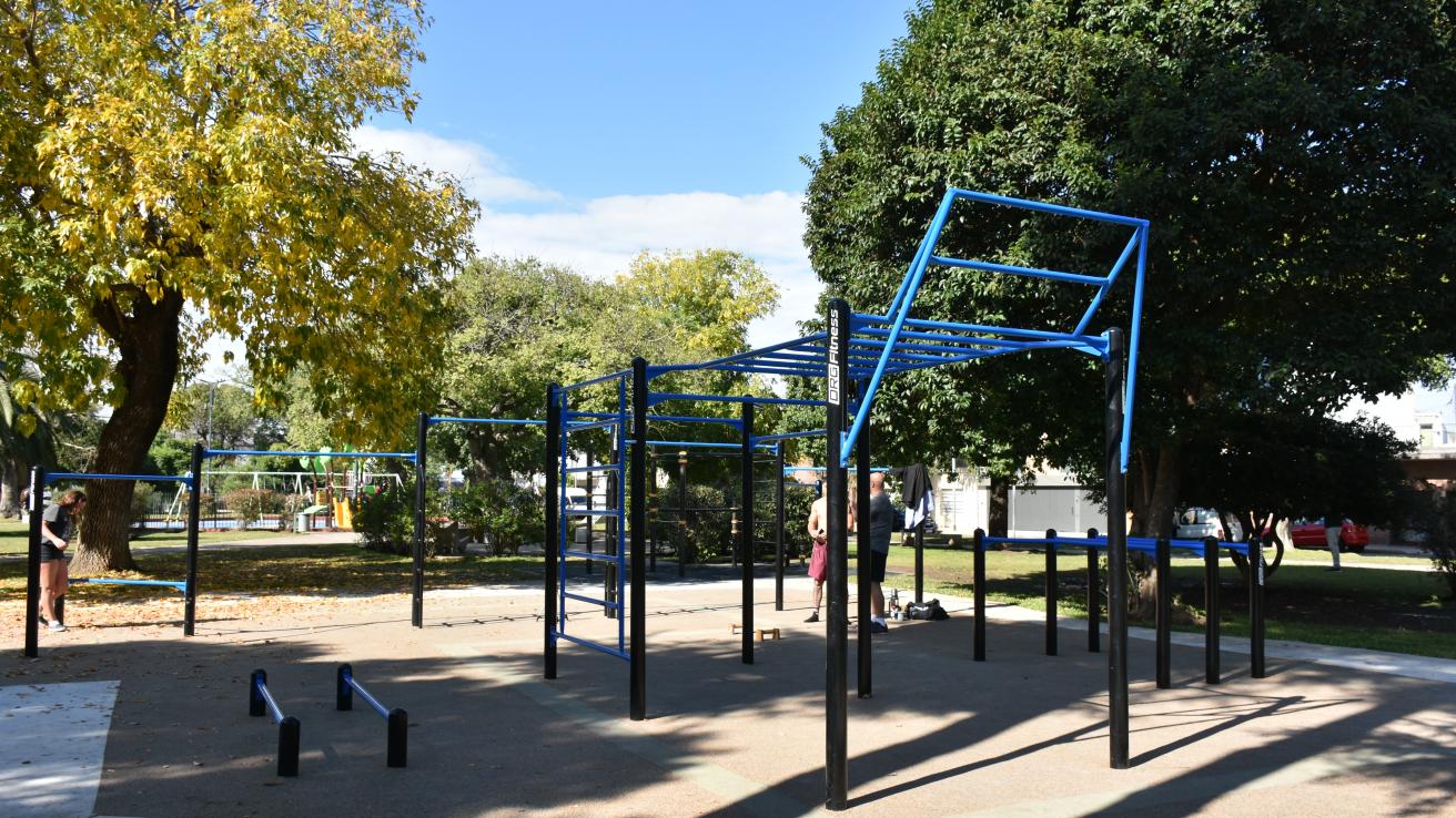 Calistenia en Plaza Onésimo Leguizamón