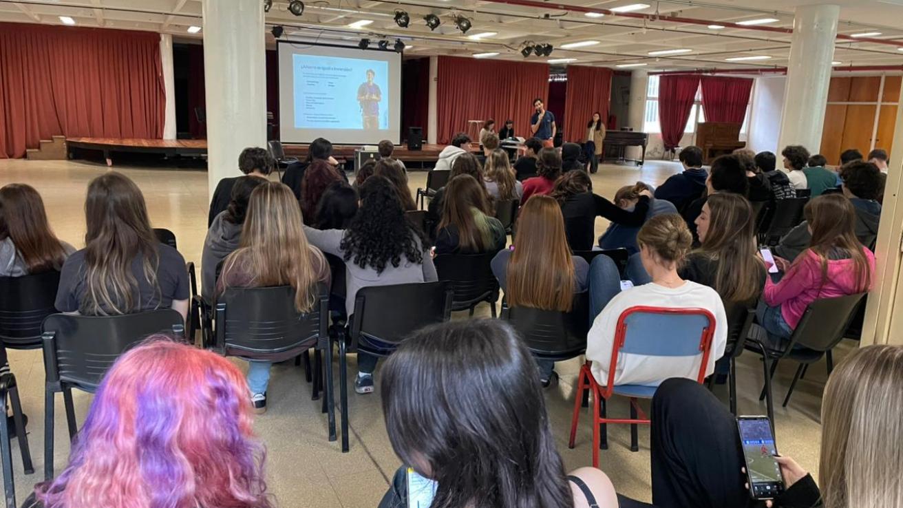 CAPACITACIÓN SOBRE DERECHO DE ACCESO A LA INFORMACIÓN EN ESCUELAS