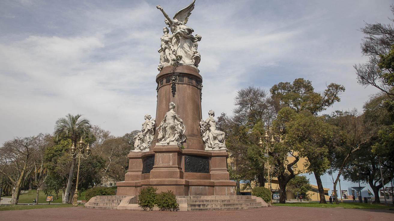 MONUMENTO DE FRANCIA A LA ARGENTINA.jpg