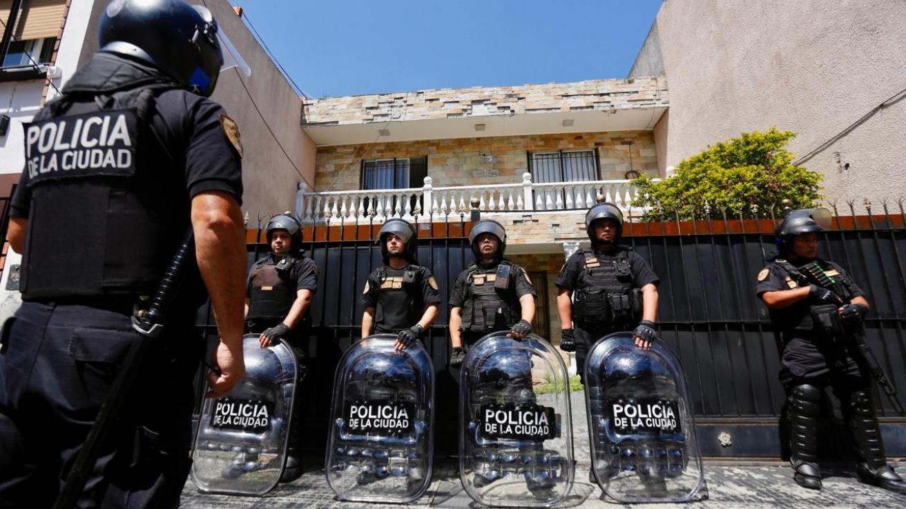 La Ciudad recuperó una casa usurpada en Villa Real y un estacionamiento con contrato vencido que seguía cobrando