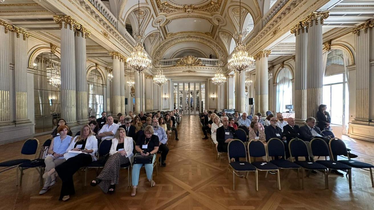 Organizaciones del COPE en el Salón Dorado