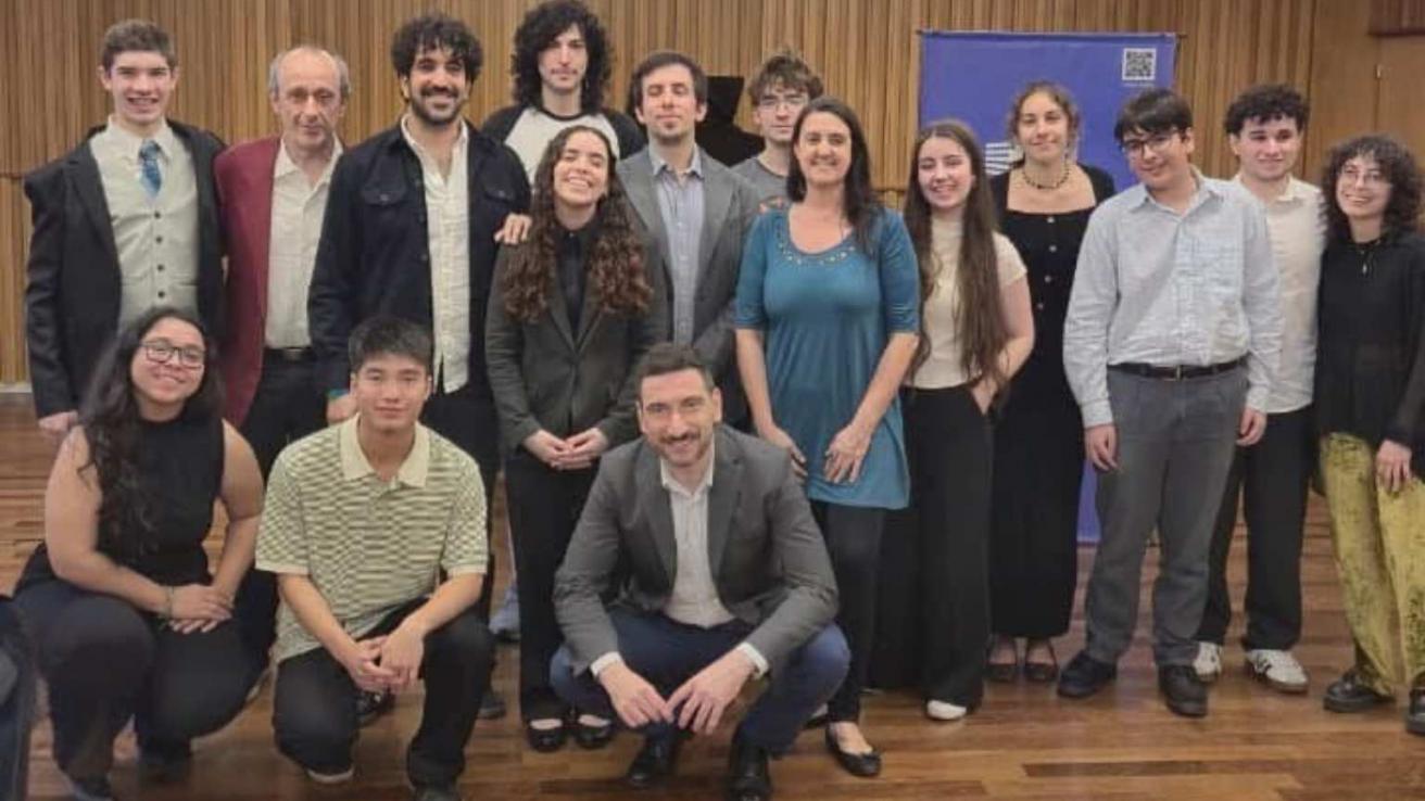 Concurso de piano nivel medio del Piazzolla