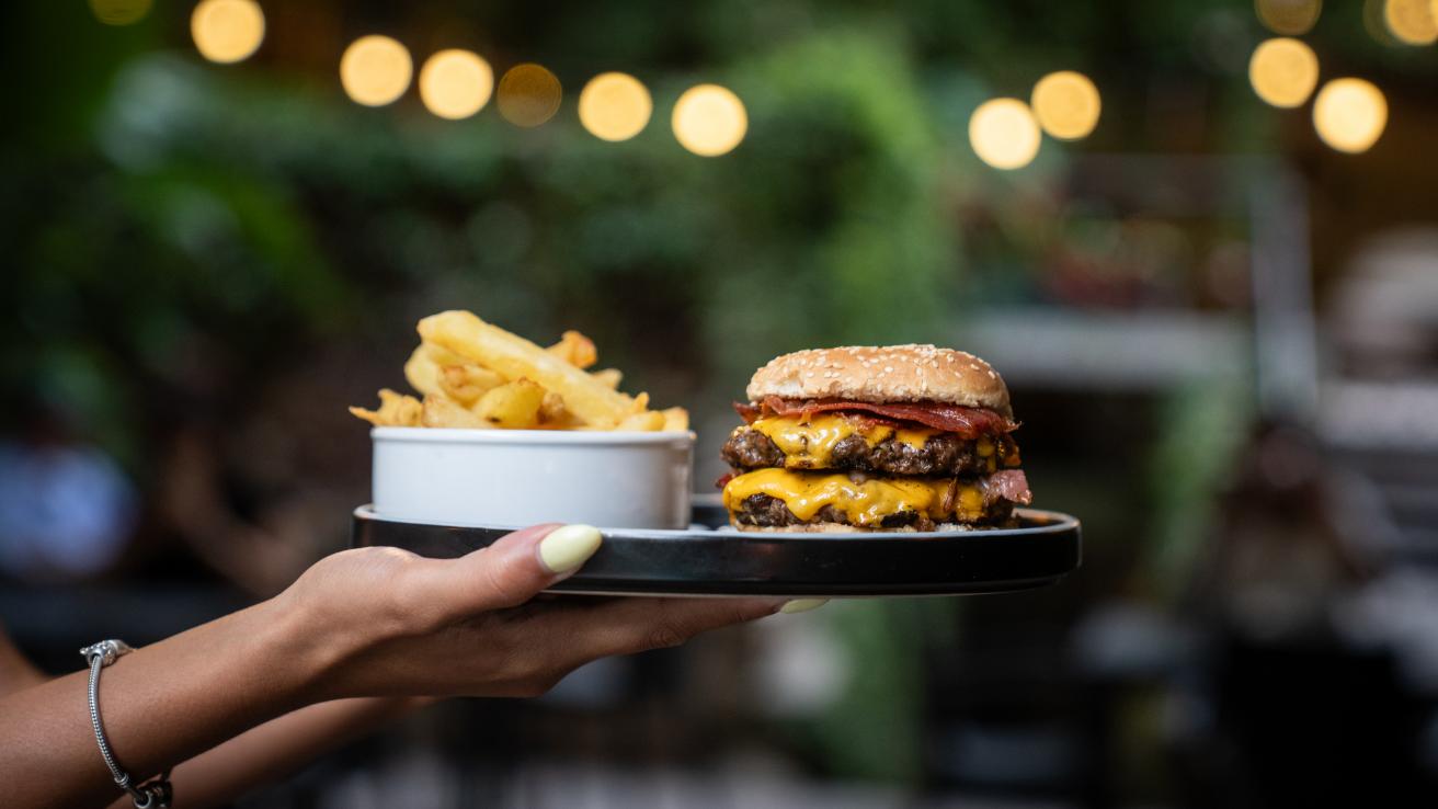 La noche de las hamburgueserías