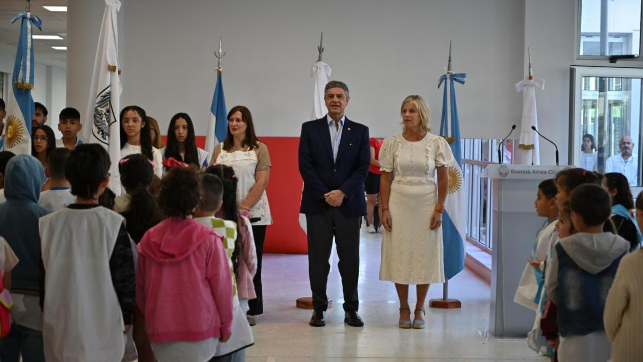 Más de 300 mil alumnos de Inicial y Primaria comenzaron las clases