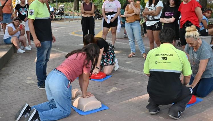 Capacitación RCP en espacios públicos