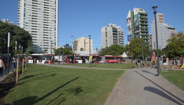 Nueva plaza en Saavedra
