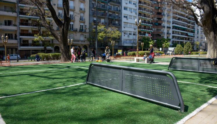 Sector deportivo de la plaza Vicente López y Planes