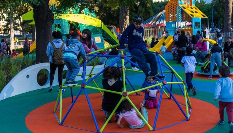Juegos innovadores en Parque Lezama