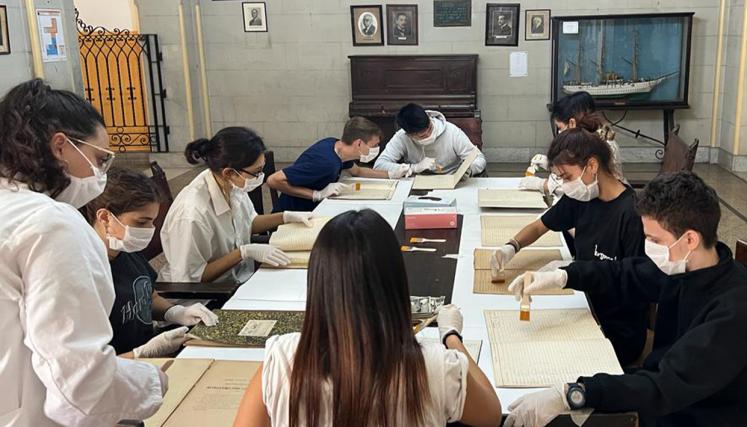 Huellas de la escuela comenzó las ACAP para estudiantes de las Escuelas Normales Superiores