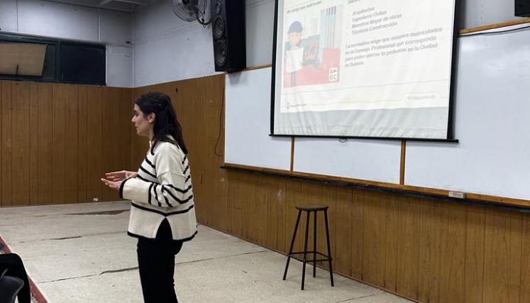 Difundimos acciones de Control de Obras a docentes y estudiantes de escuelas técnicas