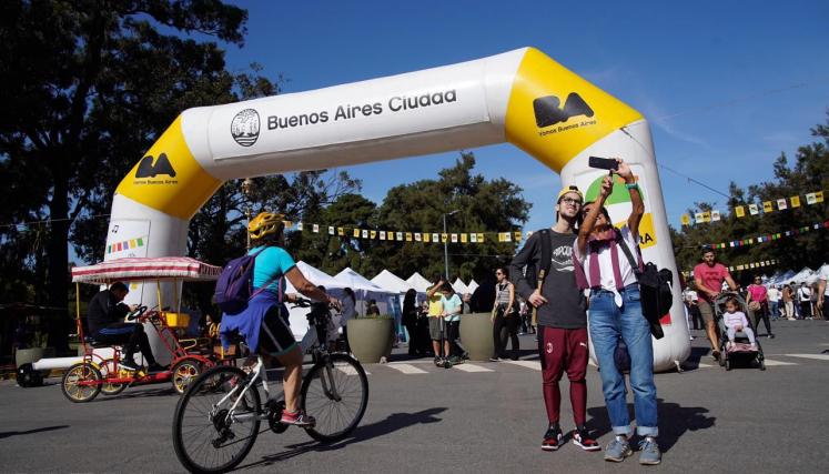 BA Celebra Israel y Paraguay