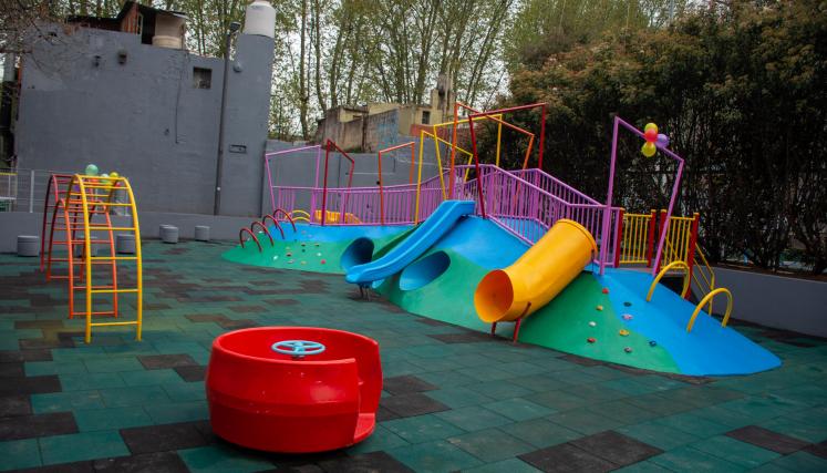 Plaza Ramírez, patio de juegos
