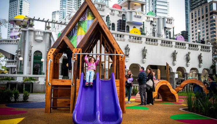 Patio de juegos | MIJU