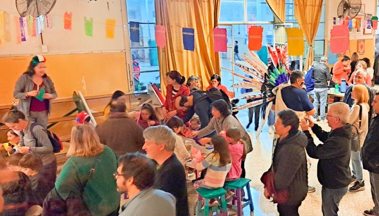 Las escuelas «brillaron» en la Noche de los Museos