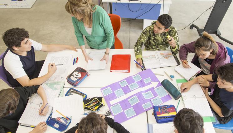 22.000 estudiantes de primer año de la Secundaria continúan cursando el Trayecto de articulación de Primaria a Secundaria.