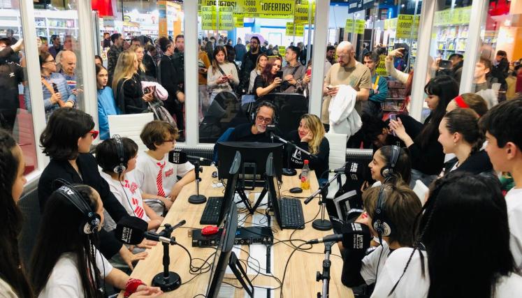 Parece Que Viene Bien recibió al elenco de School of Rock