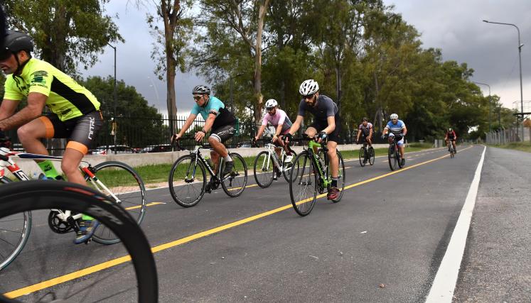 Ya funciona la nueva pista de ciclismo del Parque Sarmiento 