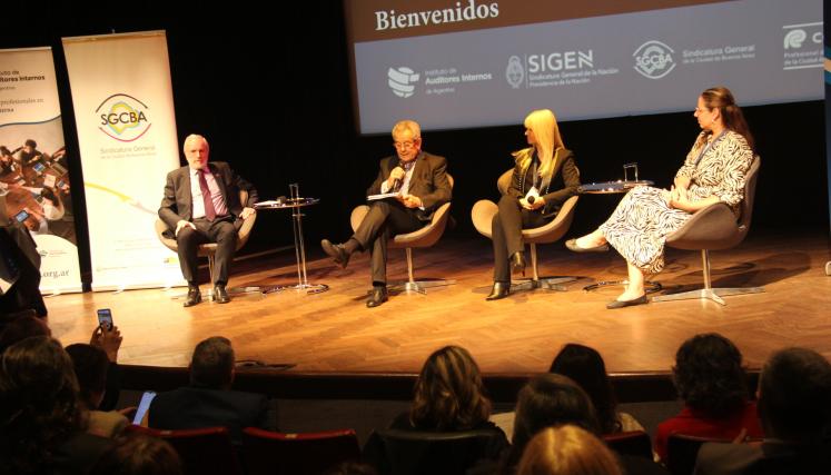 Panel de apertura