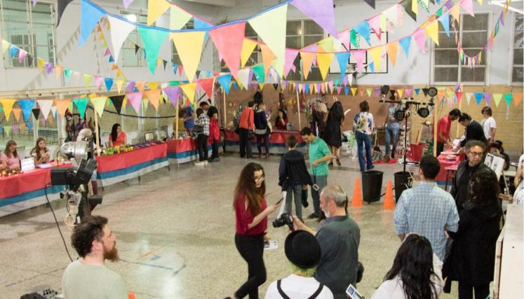 Comercial Joaquin-V-Gonzalez 4