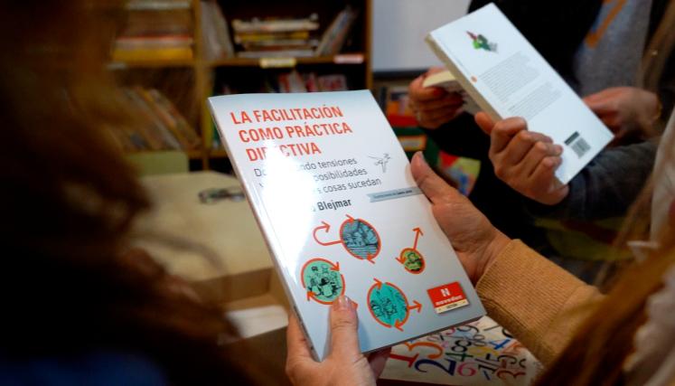 fotos entrega de libros