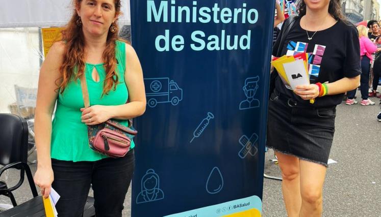 Unidad Sanitaria Movil en la Marcha del Orgullo