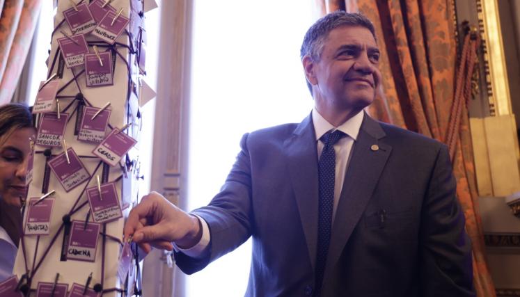 Jorge Macri interviniendo el Obelisco