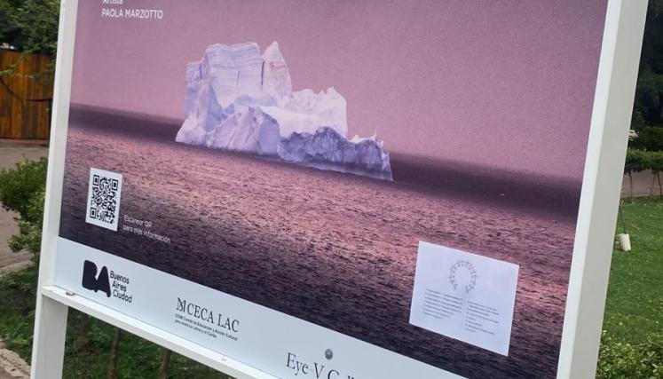 Antártida, Belleza que se derrite. Aurora