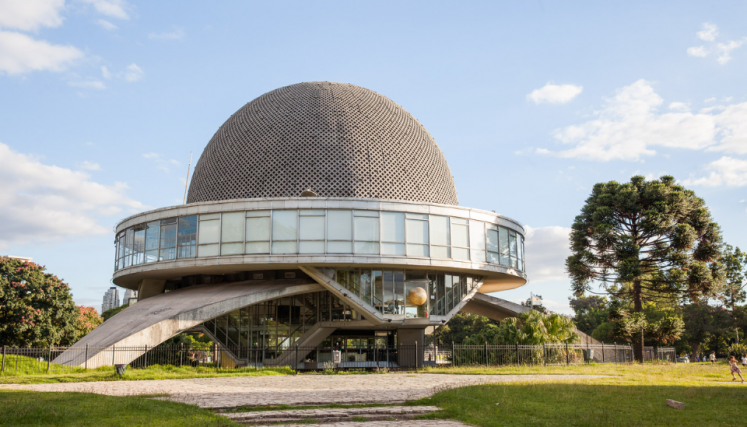 Fachada del Planetario