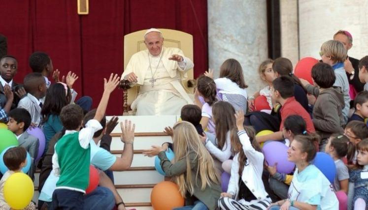 Papa Francisco chicos