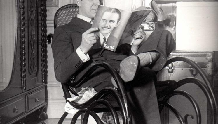 Carlos Gardel en su casa, 1933.