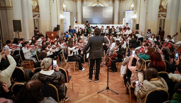 Orquesta infantil y juvenil de Flores