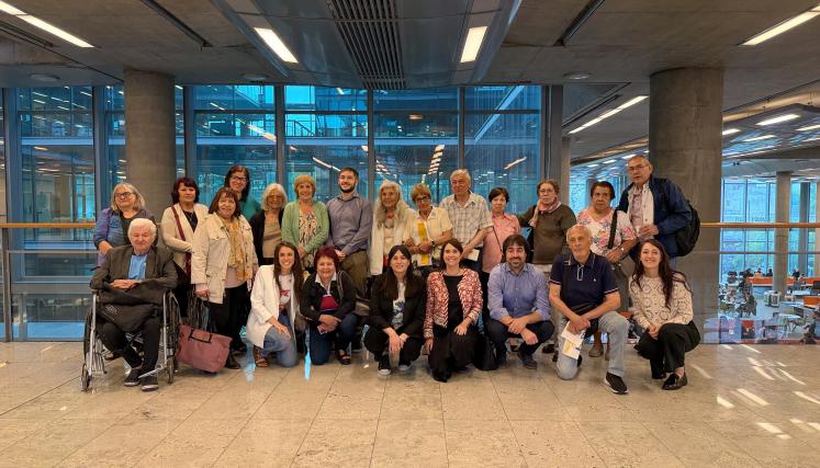 Encuentro sobre acceso a la información y transparencia con personas mayores en Casa de Gobierno