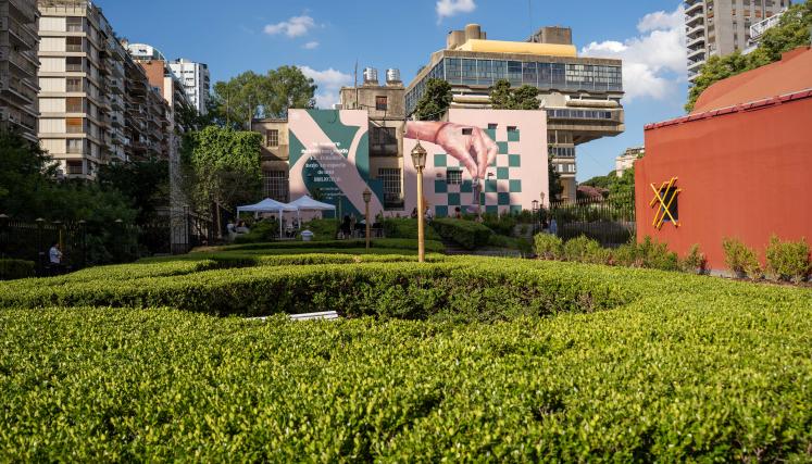 Plaza Jorge L. Borges